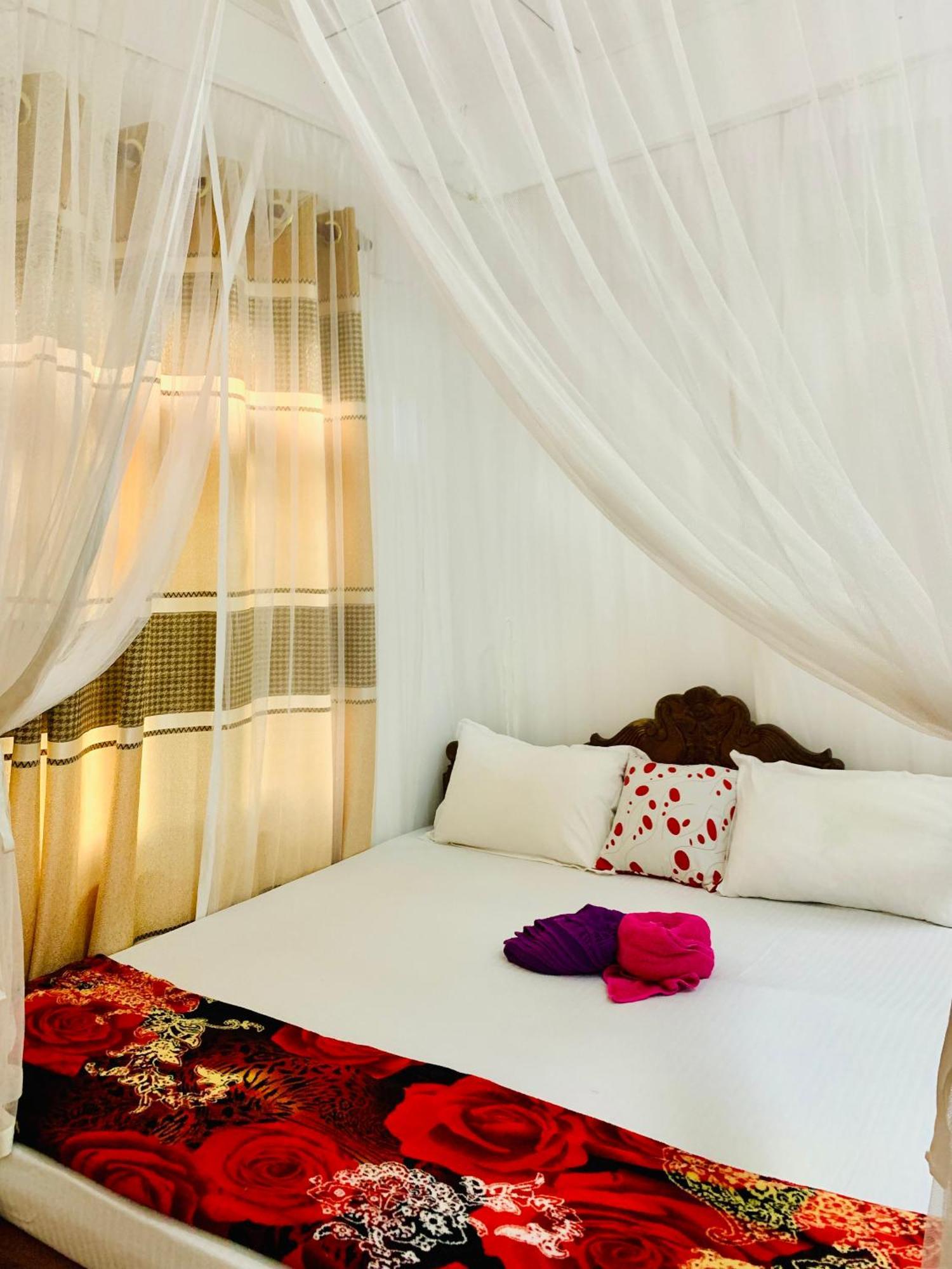 Moon Glow Guest Мириса Екстериор снимка